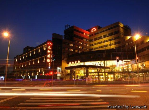 Shanghai Sky Rainbow Hotel エクステリア 写真